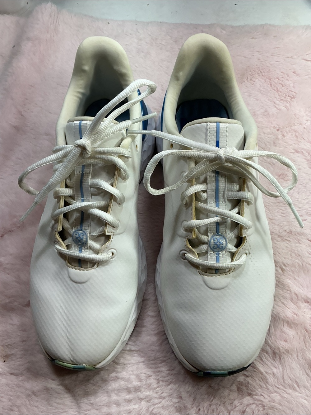 G/FORE White Sneakers with Light Blue Stripe 178